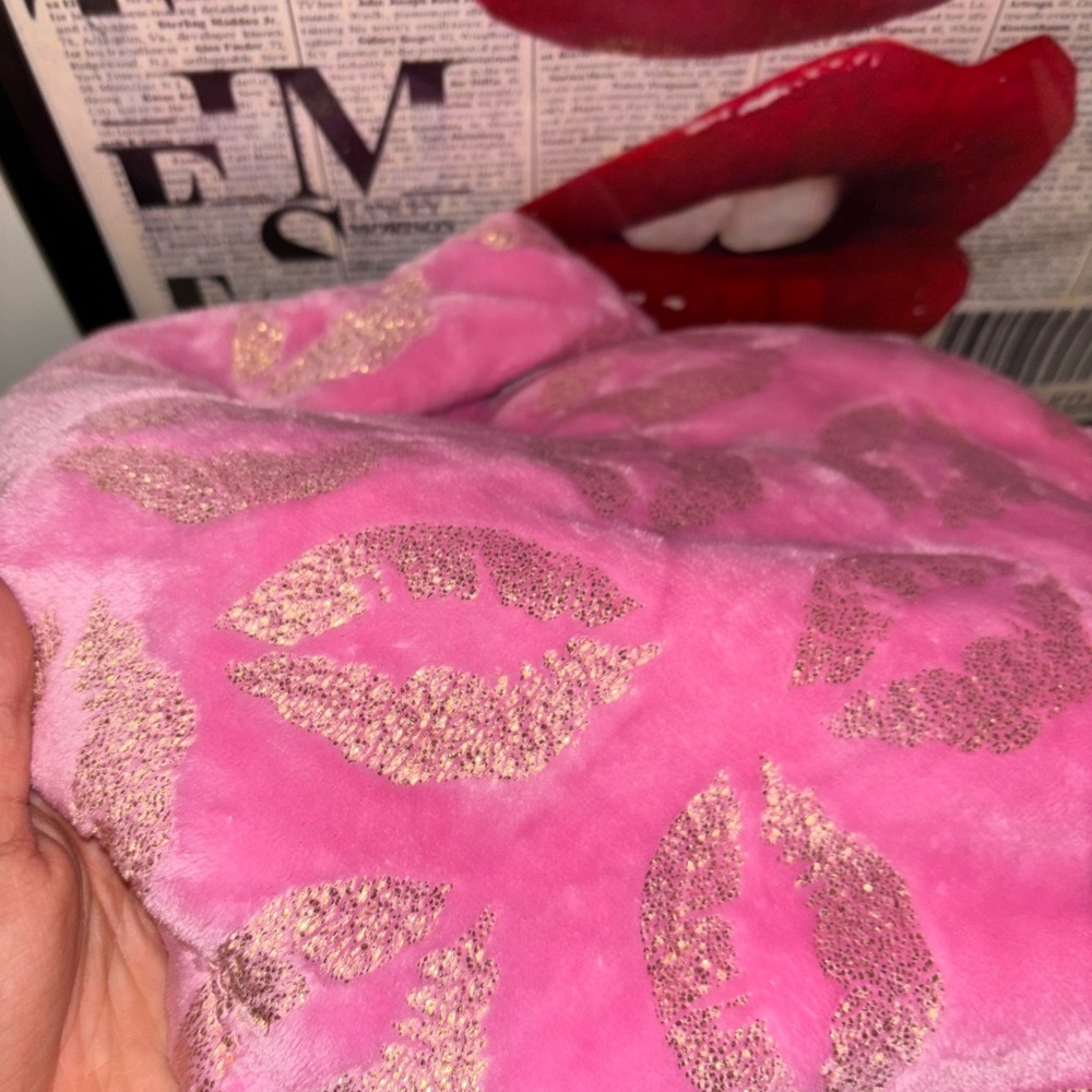 PINK BLANKET CUTE AESTHETIC - Picture 6 of 8